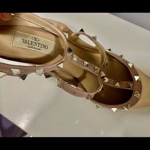 Rockstud Valentino heels